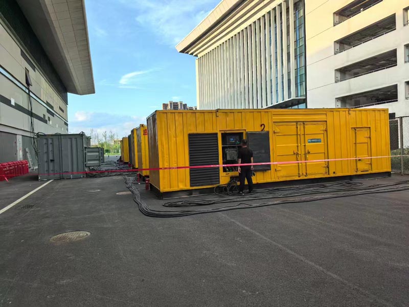 华州柴油发电机冬季保养注意事项？